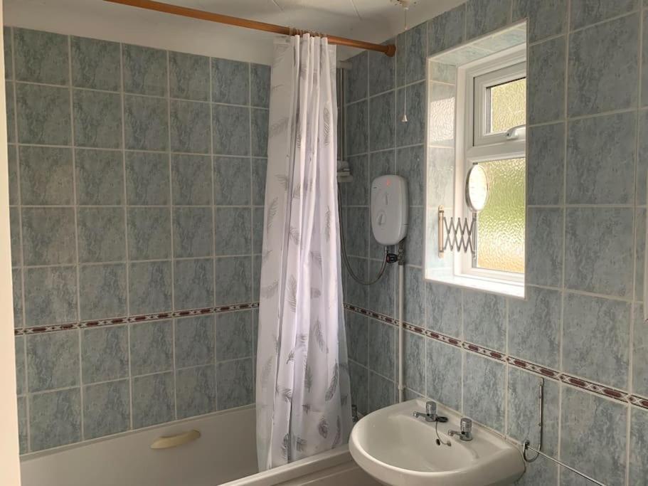 St Ives, King Bed Cosy Home, Parking, Fast Wi Fi St Ives  Extérieur photo