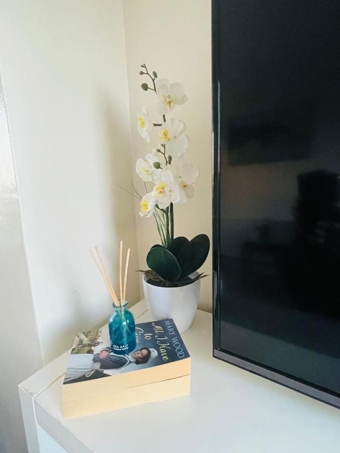 St Ives, King Bed Cosy Home, Parking, Fast Wi Fi St Ives  Extérieur photo
